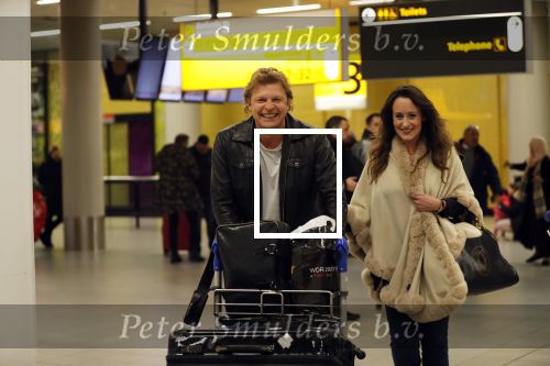 Schiphol 19 januari 2019
Youri Mulder met zijn nieuwe vriendin Lynn Schippers op schiphol.