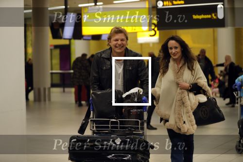 Schiphol 19 januari 2019
Youri Mulder met zijn nieuwe vriendin Lynn Schippers op schiphol.