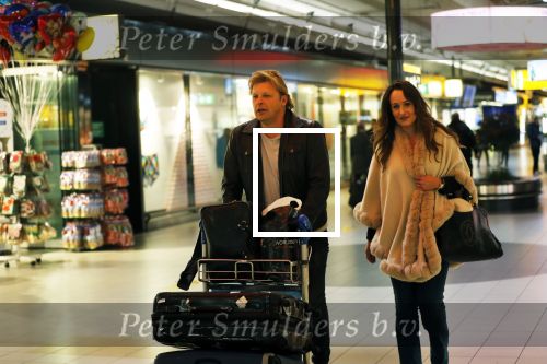 Schiphol 19 januari 2019
Youri Mulder met zijn nieuwe vriendin Lynn Schippers op schiphol.