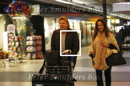 Schiphol 19 januari 2019
Youri Mulder met zijn nieuwe vriendin Lynn Schippers op schiphol.