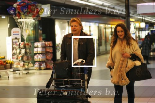 Schiphol 19 januari 2019
Youri Mulder met zijn nieuwe vriendin Lynn Schippers op schiphol.