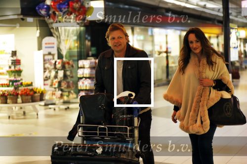 Schiphol 19 januari 2019
Youri Mulder met zijn nieuwe vriendin Lynn Schippers op schiphol.