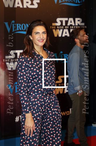 Amsterdam 17 december 2019
Premiere Starwars in het Amsterdam theater. Anna Gimbrere kwam met een goede vriend