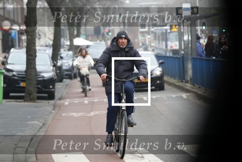 Amsterdam 21 januari 2020
Oud bokser Alex Blanchard op de fiets in Amsterdam zuid.