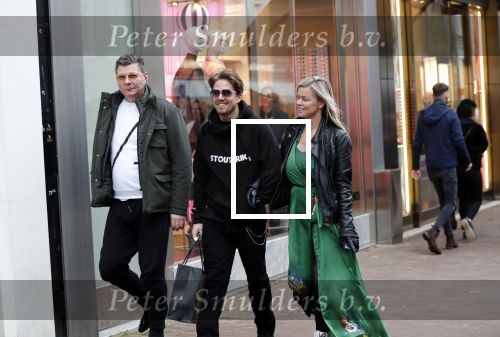 Amsterdam 21 januari 2020
Andre Hazes met zijn vriendin Bridget Maasland en haar broer op de pc hooftstraat. Andre viert vandaag zijn 26e verjaardag.