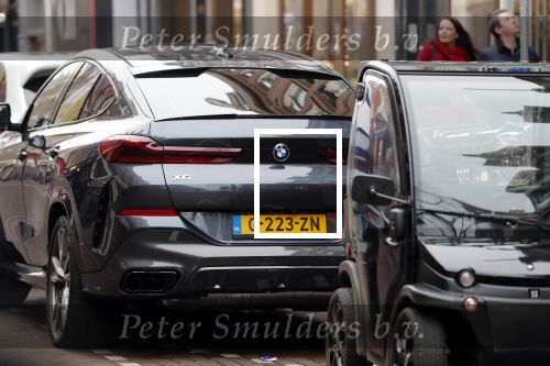 Amsterdam 21 januari 2020
Andre Hazes met zijn vriendin Bridget Maasland en haar broer op de pc hooftstraat. Andre viert vandaag zijn 26e verjaardag. Andre zijn nieuwe auto BMW X6 M