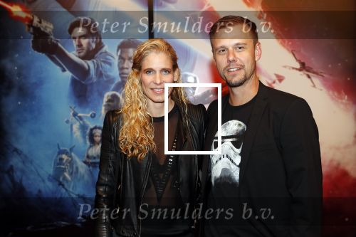Amsterdam 17 december 2019
Premiere Starwars in het Amsterdam theater. Armin v Buuren kwam met zijn vrouw Erika