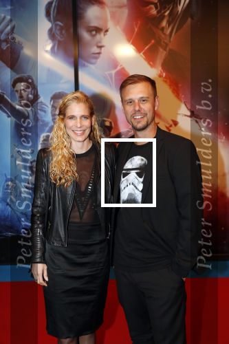 Amsterdam 17 december 2019
Premiere Starwars in het Amsterdam theater. Armin v Buuren kwam met zijn vrouw Erika