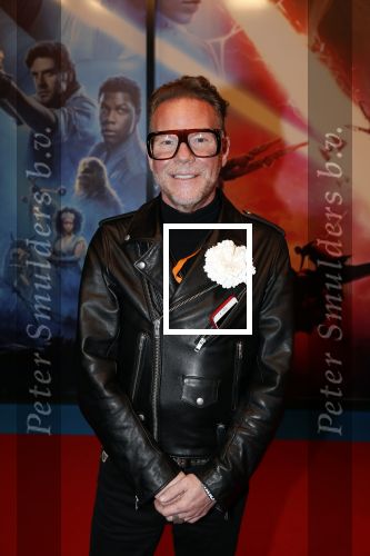 Amsterdam 17 december 2019
Premiere Starwars in het Amsterdam theater. Bastiaan v Schaik met een kennis