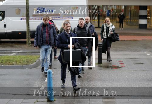 Lelystad 15 januari 2020
Rechtszaak Rosanna Kluivert en haar zoon Nino Wilkes tegen het tv programma Tros Opgelicht bij de rechtbank in Lelystad. advocaat Bertil van Kaam van opgelicht met werknemers