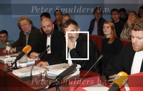Lelystad 15 januari 2020
Rechtszaak Rosanna Kluivert en haar zoon Nino Wilkes tegen het tv programma Tros Opgelicht bij de rechtbank in Lelystad. advocaat Bertil van Kaam van opgelicht met werknemers