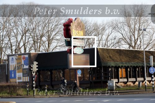 Haarlem 19 januari 2020
De bison bowling die binnenkort gaat sluiten omdat daar een supermarkt komt . Mensen / bewoners in de buurt zijn daar niet blij mee.