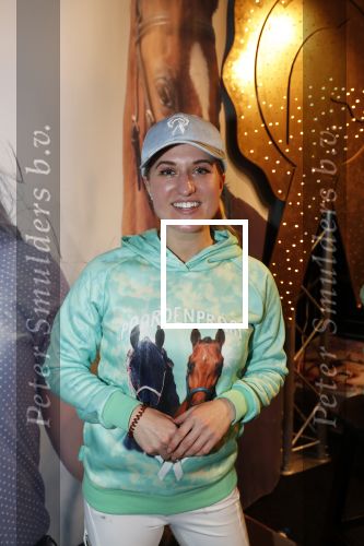 Amsterdam 26 januari 2020
Britt Dekker met fans op jumping Amsterdam