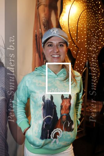 Amsterdam 26 januari 2020
Britt Dekker met fans op jumping Amsterdam