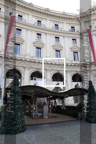 Rome 4 januari 2020
Rachel hazes en haar vriend Mike slapen in Hotel Palazzo Naiadi en bezoeken het Vaticaan.