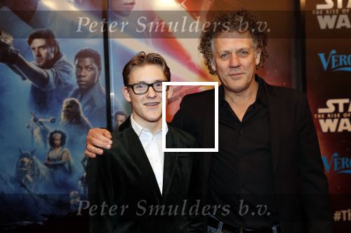 Amsterdam 17 december 2019
Premiere Starwars in het Amsterdam theater. Kees v d Spek met zoon