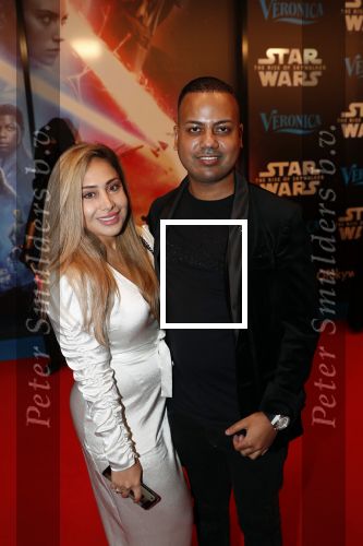 Amsterdam 17 december 2019
Premiere Starwars in het Amsterdam theater. Michael Mendoza met partner