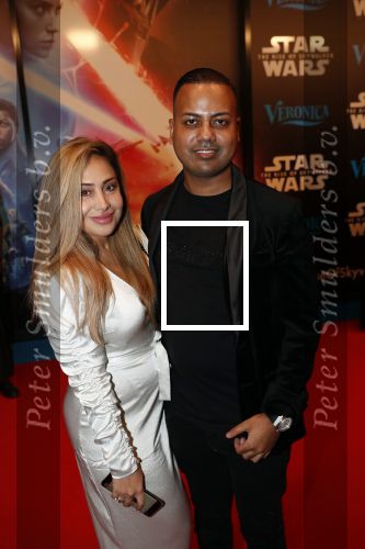 Amsterdam 17 december 2019
Premiere Starwars in het Amsterdam theater. Michael Mendoza met partner
