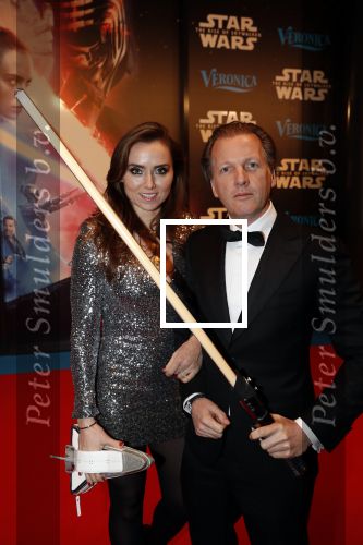 Amsterdam 17 december 2019
Premiere Starwars in het Amsterdam theater. Michiel Mol met zijn vrouw Marlous