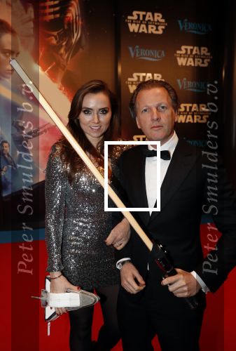 Amsterdam 17 december 2019
Premiere Starwars in het Amsterdam theater. Michiel Mol met zijn vrouw Marlous