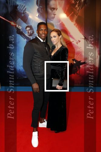 Amsterdam 17 december 2019
Premiere Starwars in het Amsterdam theater. Remy Bonjaski kwam met zijn vriendin