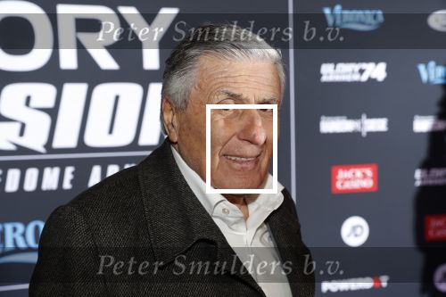 Arnhem 21 december 2019
Badr Hari versus Rico Verhoeven in het geldredome. Sjaak Swart met zijn kleinzoon Justin