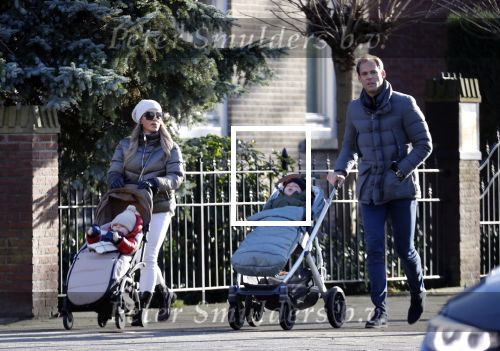 Amsterdam 9 januari 2021
Anna Sophia v Zweden met partner en hun kinderen in Amsterdam zuid