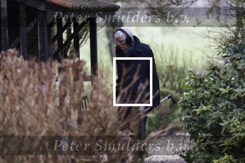 Maarssen 4 februari 2021
Berend Boudewijn werkt in zijn tuin.