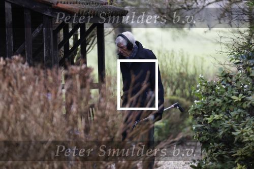 Maarssen 4 februari 2021
Berend Boudewijn werkt in zijn tuin.