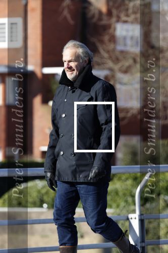 Amsterdam 11 februari 2021
Bert Kuizenga gooit een sneewbal naar mij.