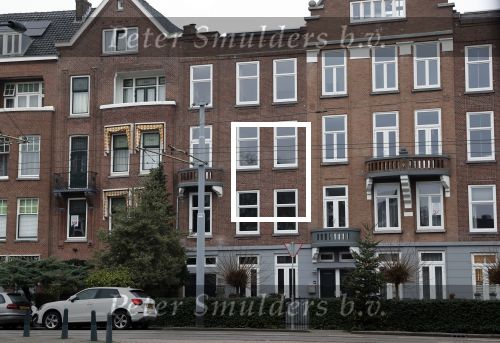 Rotterdam 3 januari 2020
Carola Schouten verlaat om 12 uur haar huis . 2 minuten later vertrekt haar nieuwe vriend met koffer haar huis.