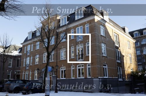 Amsterdam 11 februari 2021
oa Christine Kroonenberg Nina Brink Pieter Storms en Ton Lathouwers wonen in een appartement in dit complex