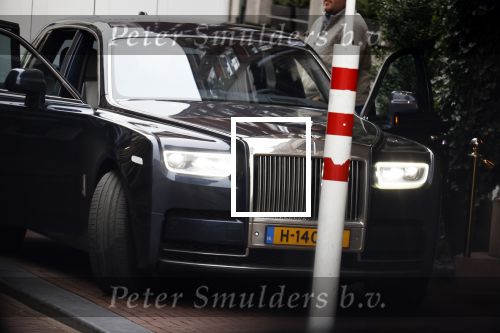 Amsterdam 15 januari 2021
Amanda Balk word door haar nieuwe vriend Ed Hollander met  zijn Rolls Royce opgehaald bij Hotel lâ€™europe