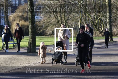 Amsterdam 25 januari 2021
Felice Bakker joggend in het vondelpark.