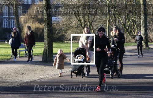 Amsterdam 25 januari 2021
Felice Bakker joggend in het vondelpark.