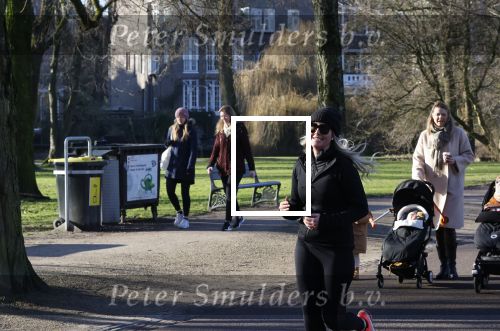 Amsterdam 25 januari 2021
Felice Bakker joggend in het vondelpark.