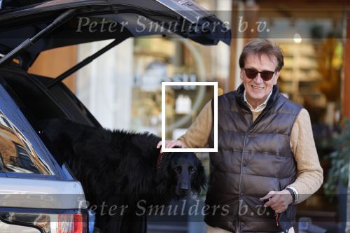 Amsterdam 11 februari 2021
Frank Jansen met zijn hond in Amsterdam zuid.