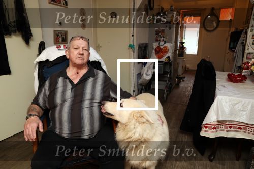 Almere 2 februari 2021
Op bezoek thuis bij Gerrie Tokkie Ruijmgaart. Hun huis staat in Almere . Ze hebben een hond en een pappegaai