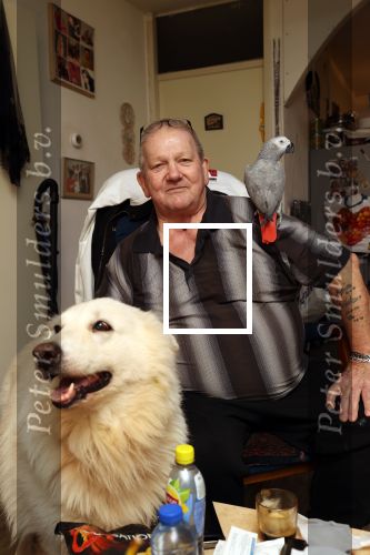 Almere 2 februari 2021
Op bezoek thuis bij Gerrie Tokkie Ruijmgaart. Hun huis staat in Almere . Ze hebben een hond en een pappegaai