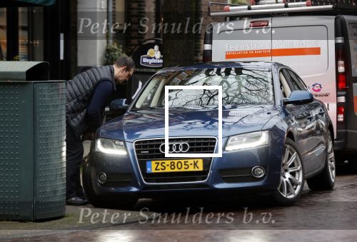 Amsterdam 19 januari 2021
Hansje Boonstra in haar auto. Ze is met haar zoon