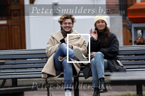 Amsterdam 22 januari 2021
Holly Brood en Soy Kroon op een bankje in Amsterdam zuid.
