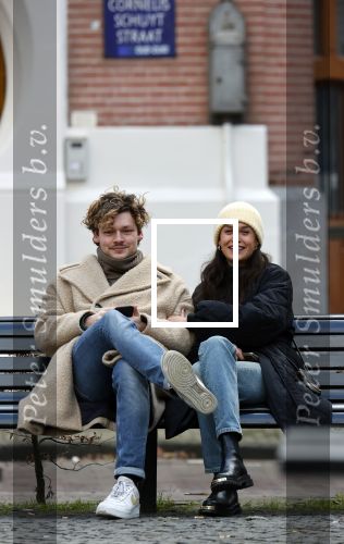 Amsterdam 22 januari 2021
Holly Brood en Soy Kroon op een bankje in Amsterdam zuid.