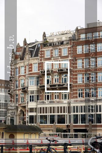 Amsterdam 15 januari 2021
Amanda Balk word door haar nieuwe vriend Ed Hollander met  zijn Rolls Royce opgehaald bij Hotel lâ€™europe