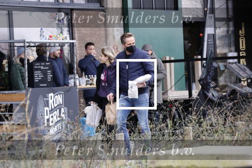 Rotterdam 30 januari 2021
Hugo de Jonge en zijn dochter Sarah doen boodschappen en lopen daarna weer naar huis
