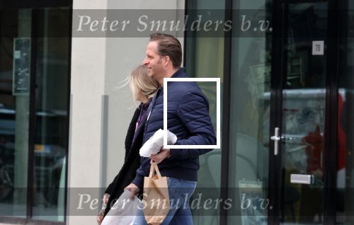 Rotterdam 30 januari 2021
Hugo de Jonge en zijn dochter Sarah doen boodschappen en lopen daarna weer naar huis