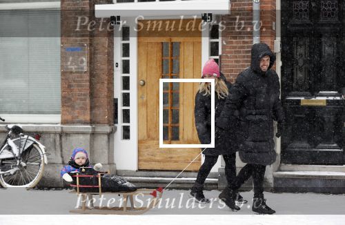 Amsterdam 8 februari 2021
Johnny Heitinga met zijn vrouw Charlotte en hun dochtertje Rixo in de sneeuw.