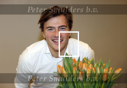 Aalsmeer 4 februari 2021
Inge de Bruijn Manon Nummerdor Flier en Jorrit Kroon dopen de Heroes tulp.