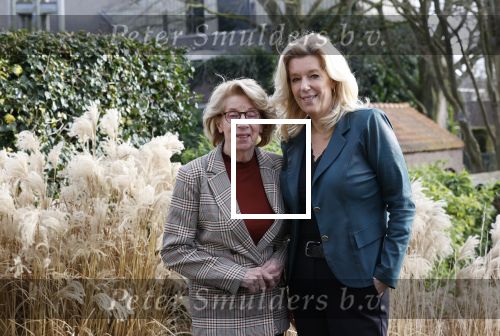 Woerden 21 januari 2021
Liane den Haan , lijsttrekker 50 plus wordt thuis geinterviewd door Nick Dijkman van Story. Liane woont samen met haar kinderen en haar moeder in 1 huis.