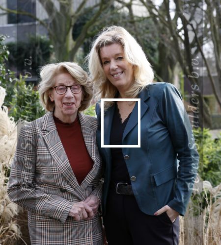 Woerden 21 januari 2021
Liane den Haan , lijsttrekker 50 plus wordt thuis geinterviewd door Nick Dijkman van Story. Liane woont samen met haar kinderen en haar moeder in 1 huis.
