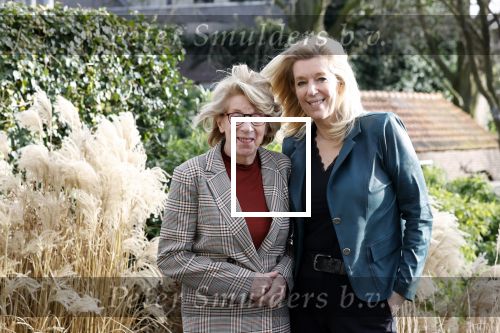 Woerden 21 januari 2021
Liane den Haan , lijsttrekker 50 plus wordt thuis geinterviewd door Nick Dijkman van Story. Liane woont samen met haar kinderen en haar moeder in 1 huis.